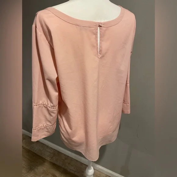 Merona Women’s Pink Dress Shirt size Large Nice! - Picture 2 of 4